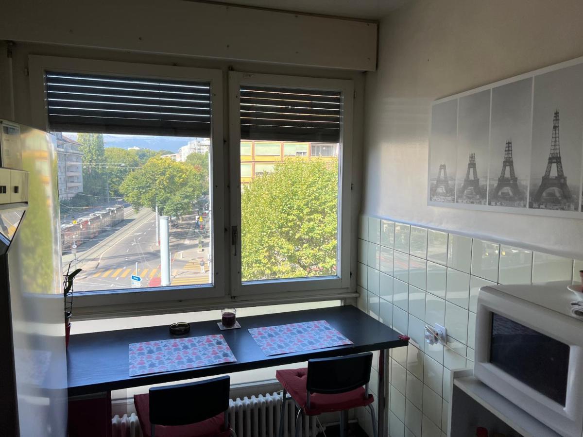 2 Bedroom Flat Near Nations And In The Center Genève Extérieur photo